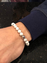 Load image into Gallery viewer, Howlite Bracelet